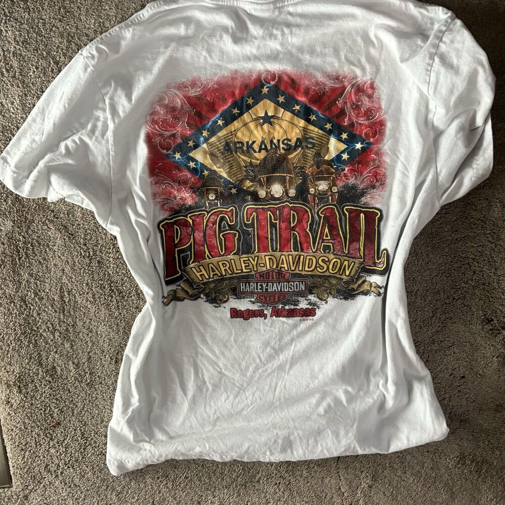 Harley Davidson White Pig Trail Rogers Arkansas Biker Graphic Pocket T Shirt LG